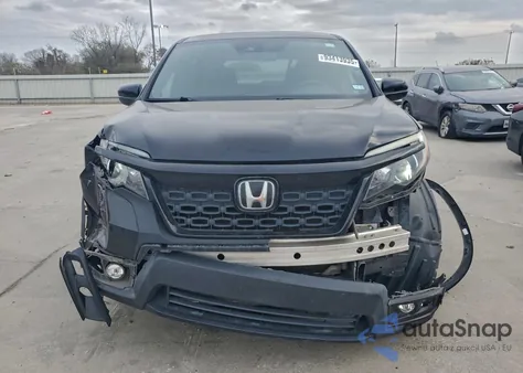 2021 Honda Passport Sport z USA, uszkodzony, nr VIN 5FNYF7H22MB009810